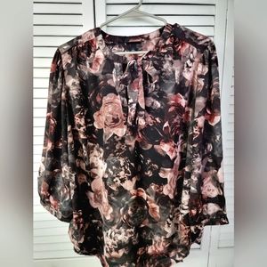 NWT Torrid Floral Blouse with Tie Neck 1X